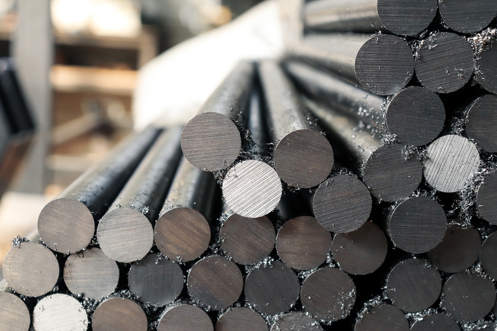 Steel,Bar,Cutting.,Steel,Bar,Cut,On,A,Band,Saw